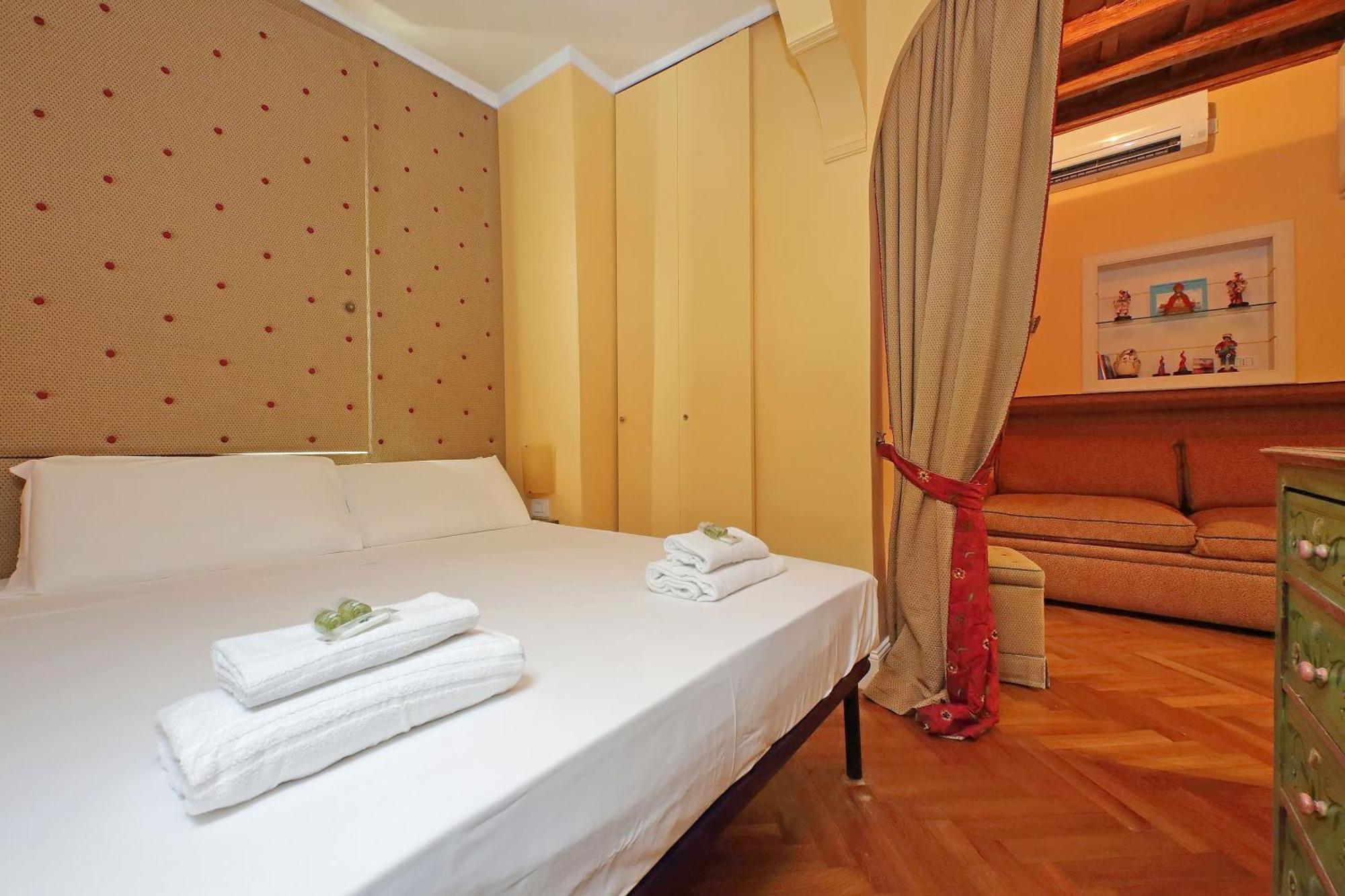 Pantheon Luxury Apartment Rome Bagian luar foto